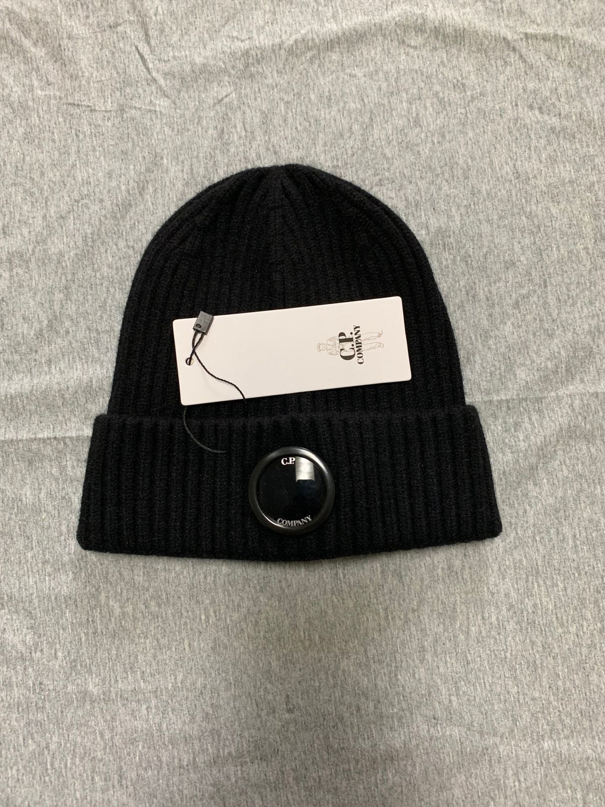 Ribbed Beanie with Lens Detail